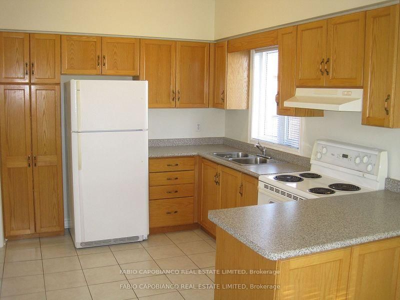 52 Jellicoe Ave photo 5
