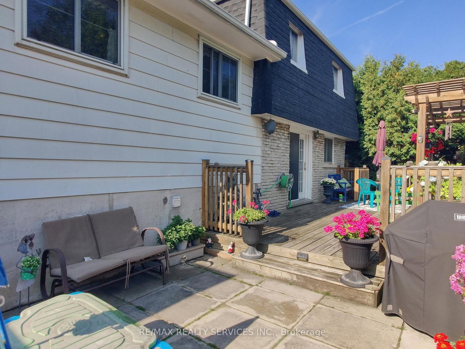 Detached House for sale at 16 Grassington Crescent, Brampton, Ontario, L6S 1Z6 - Northgate - MLS: W12886772