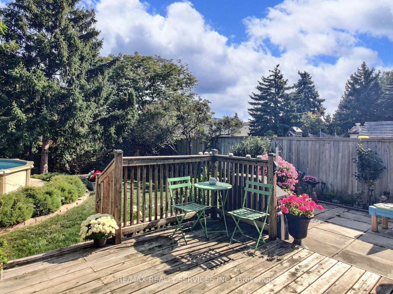 Detached House for sale at 16 Grassington Crescent, Brampton, Ontario, L6S 1Z6 - Northgate - MLS: W12886772