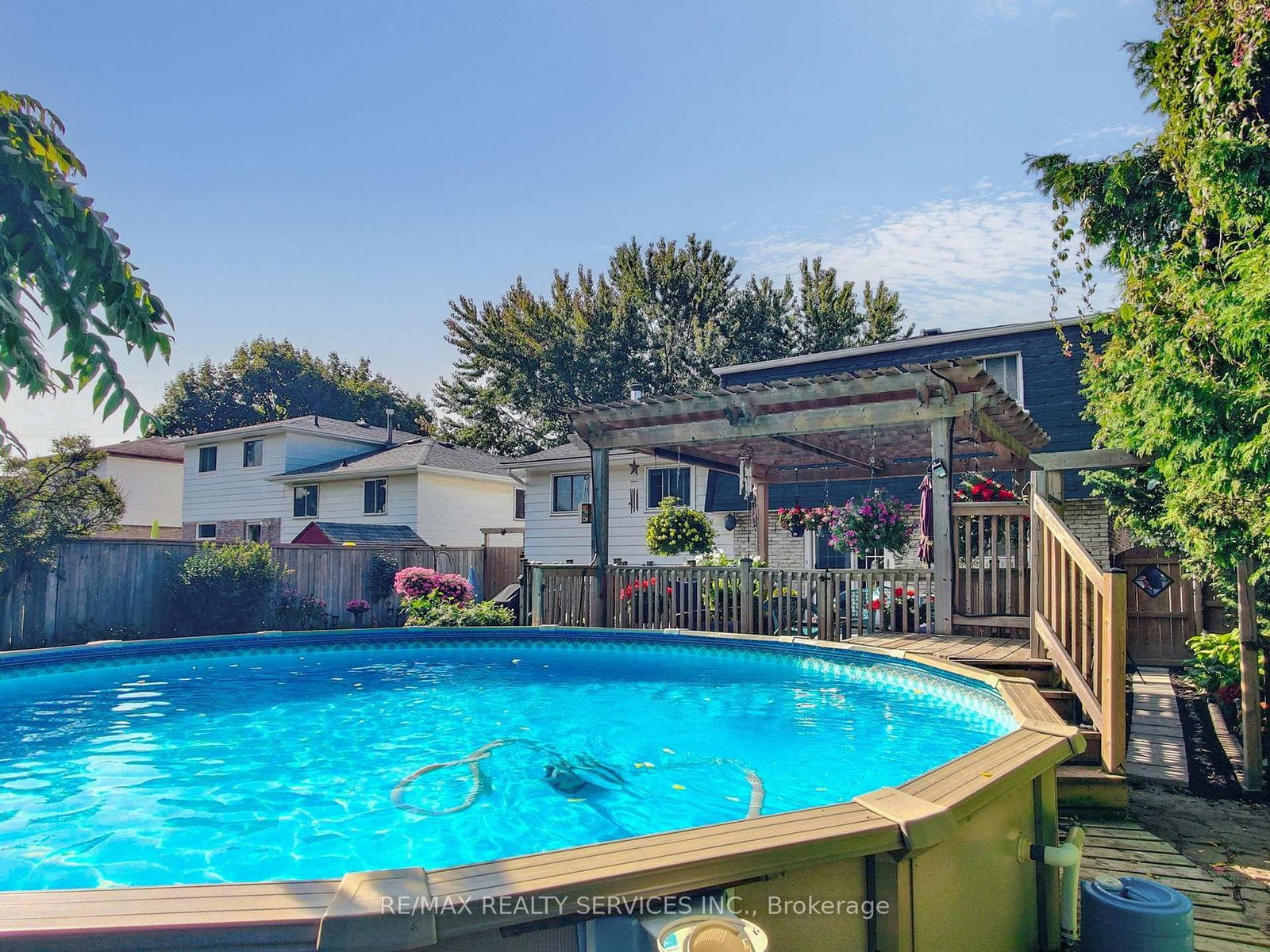 Detached House for sale at 16 Grassington Crescent, Brampton, Ontario, L6S 1Z6 - Northgate - MLS: W12886772