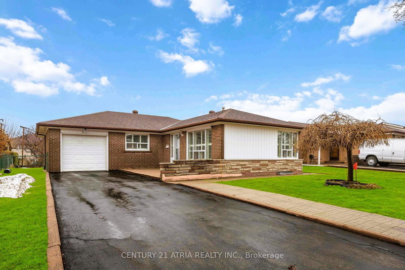 home for lease on 60 Council Crescent