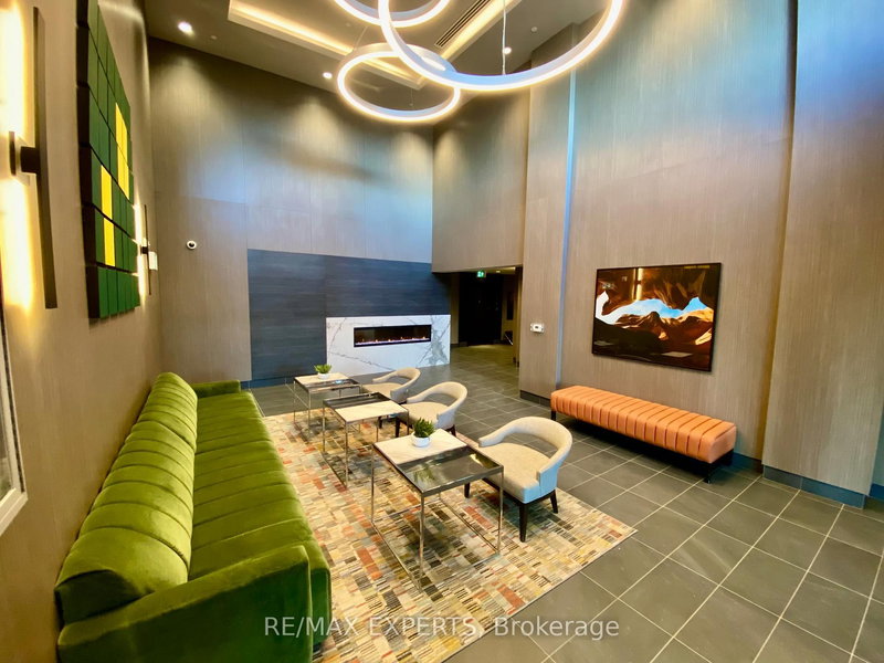 206 - 95 Dundas St W, Oakville, L6M 5N4 | Image 3