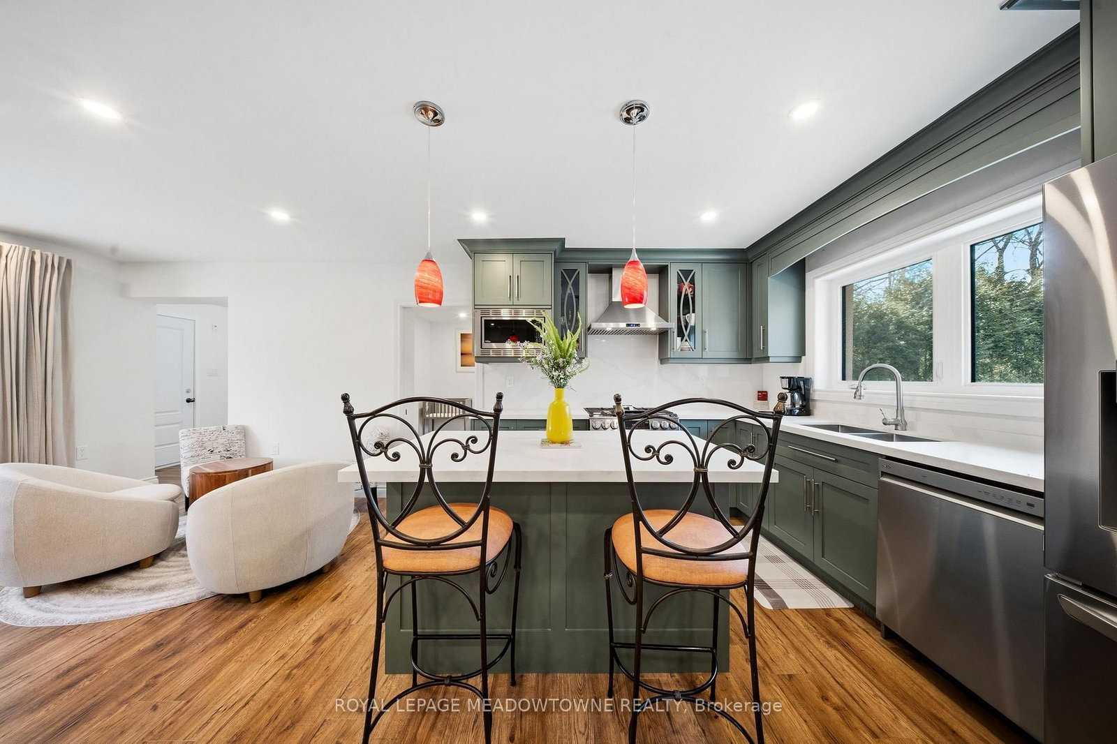 Detached House for sale at 208 Glen Oak Drive, Oakville, Ontario, L6K 2J2 - West - MLS: W12887614