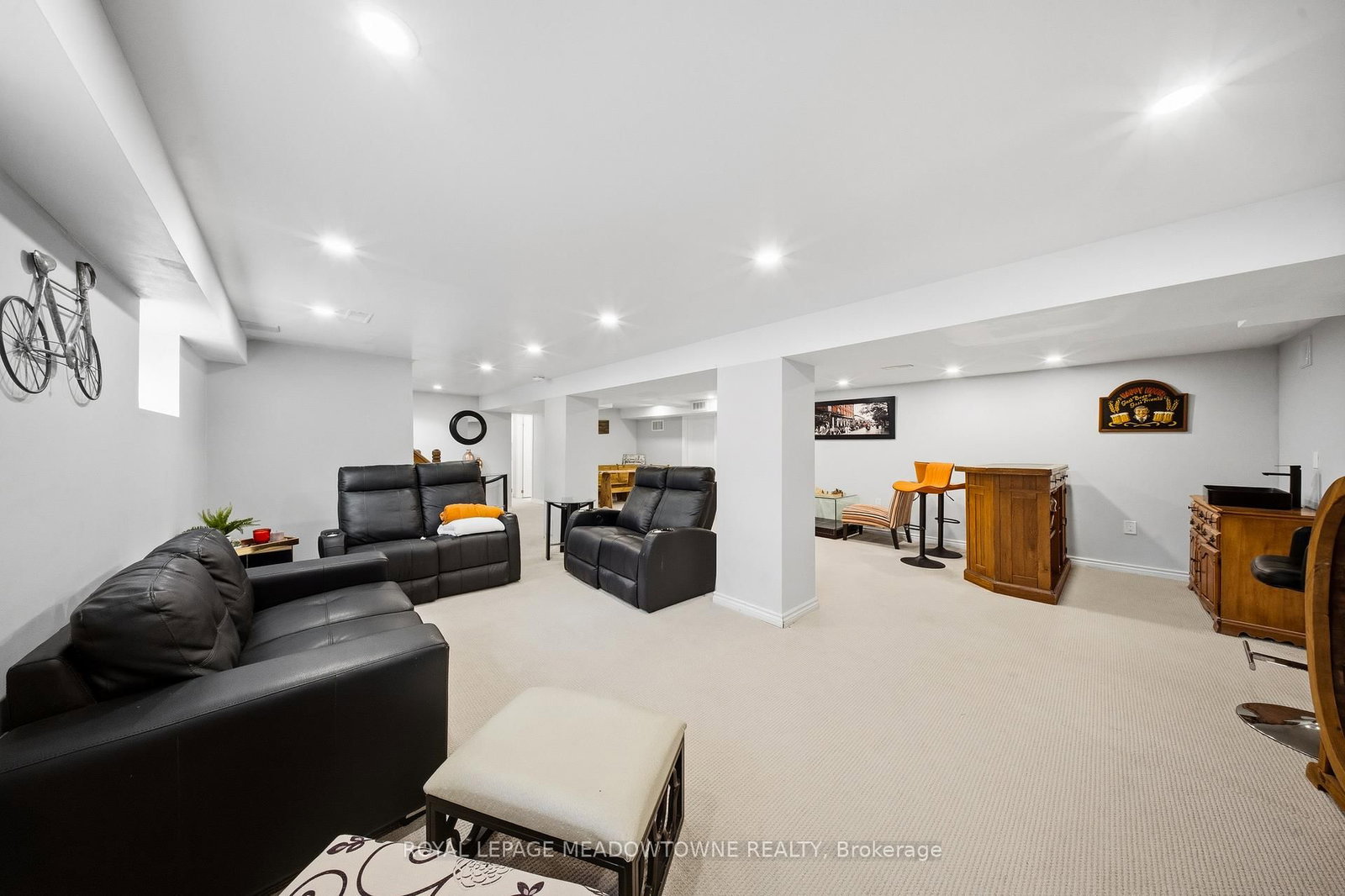 Detached House for sale at 208 Glen Oak Drive, Oakville, Ontario, L6K 2J2 - West - MLS: W12887614