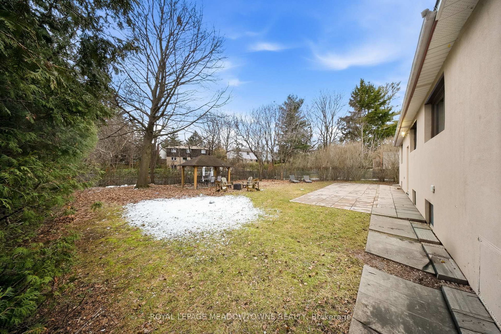 Detached House for sale at 208 Glen Oak Drive, Oakville, Ontario, L6K 2J2 - West - MLS: W12887614