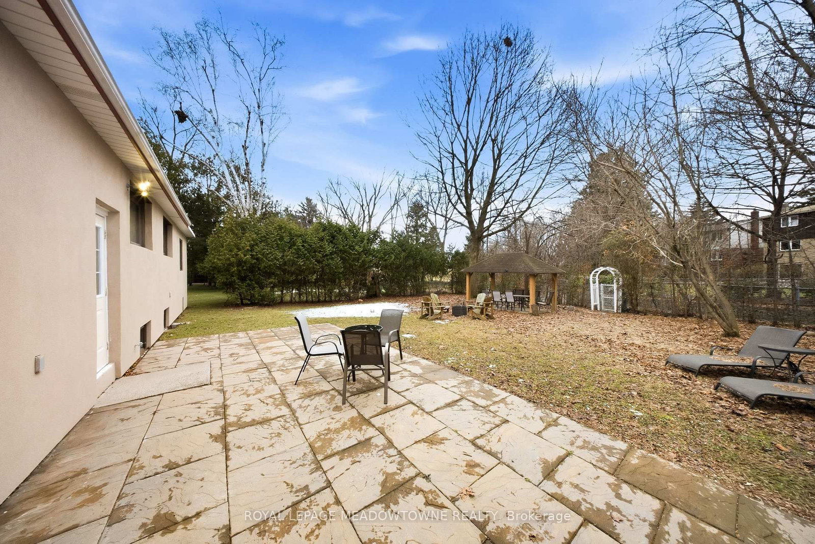 Detached House for sale at 208 Glen Oak Drive, Oakville, Ontario, L6K 2J2 - West - MLS: W12887614