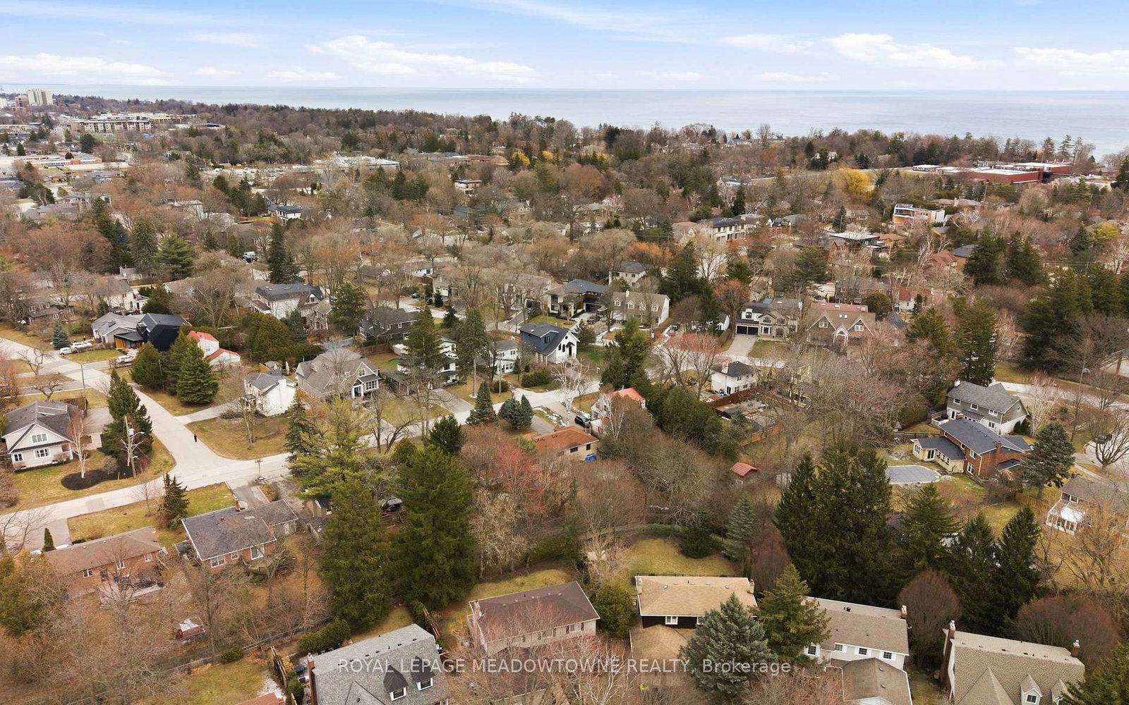 Detached House for sale at 208 Glen Oak Drive, Oakville, Ontario, L6K 2J2 - West - MLS: W12887614