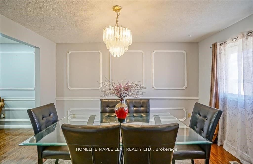 Townhouse for sale at 113-113 Ashton Crescent, Brampton, Ontario, L6S 3J9 - Central Park - MLS: W12887666