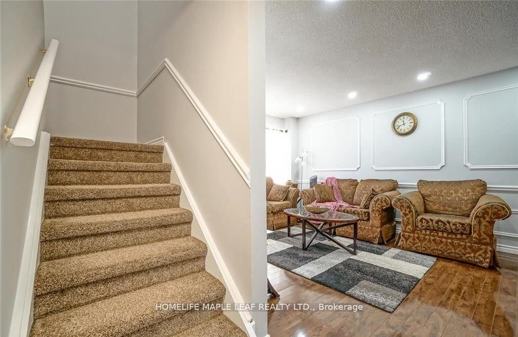 Townhouse for sale at 113-113 Ashton Crescent, Brampton, Ontario, L6S 3J9 - Central Park - MLS: W12887666
