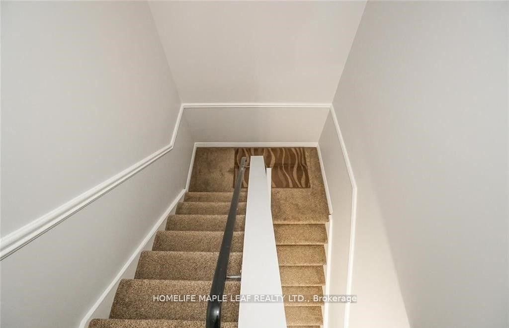 Townhouse for sale at 113-113 Ashton Crescent, Brampton, Ontario, L6S 3J9 - Central Park - MLS: W12887666