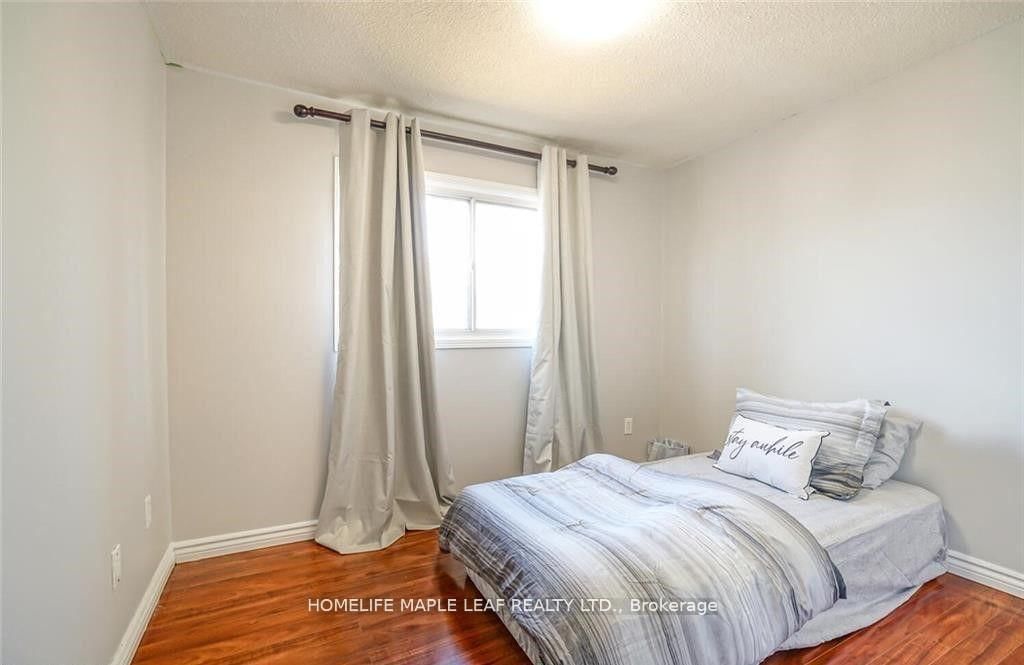 Townhouse for sale at 113-113 Ashton Crescent, Brampton, Ontario, L6S 3J9 - Central Park - MLS: W12887666