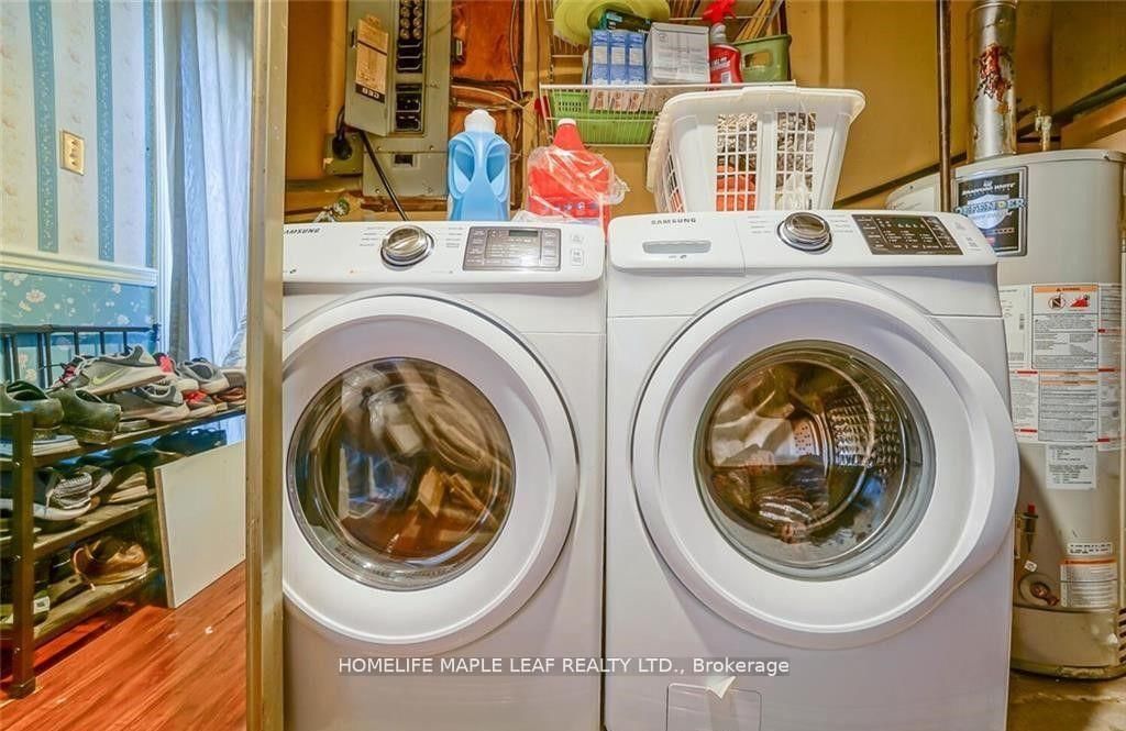 Townhouse for sale at 113-113 Ashton Crescent, Brampton, Ontario, L6S 3J9 - Central Park - MLS: W12887666