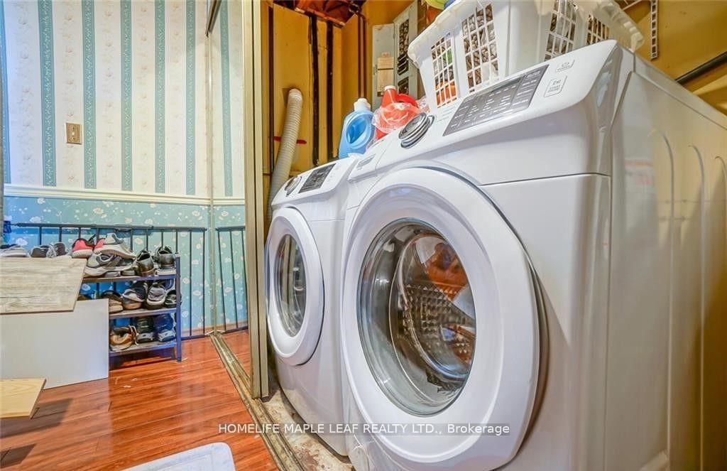 Townhouse for sale at 113-113 Ashton Crescent, Brampton, Ontario, L6S 3J9 - Central Park - MLS: W12887666