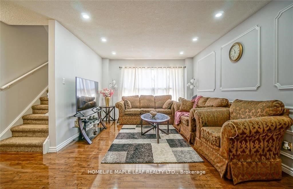 Townhouse for sale at 113-113 Ashton Crescent, Brampton, Ontario, L6S 3J9 - Central Park - MLS: W12887666