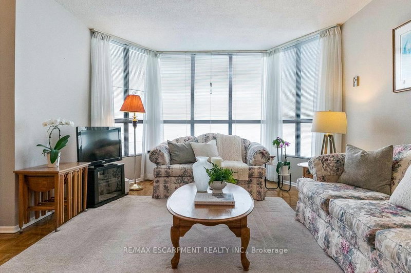 1905 - 1333 BLOOR St, Mississauga, L4Y 3T6 | Image 3