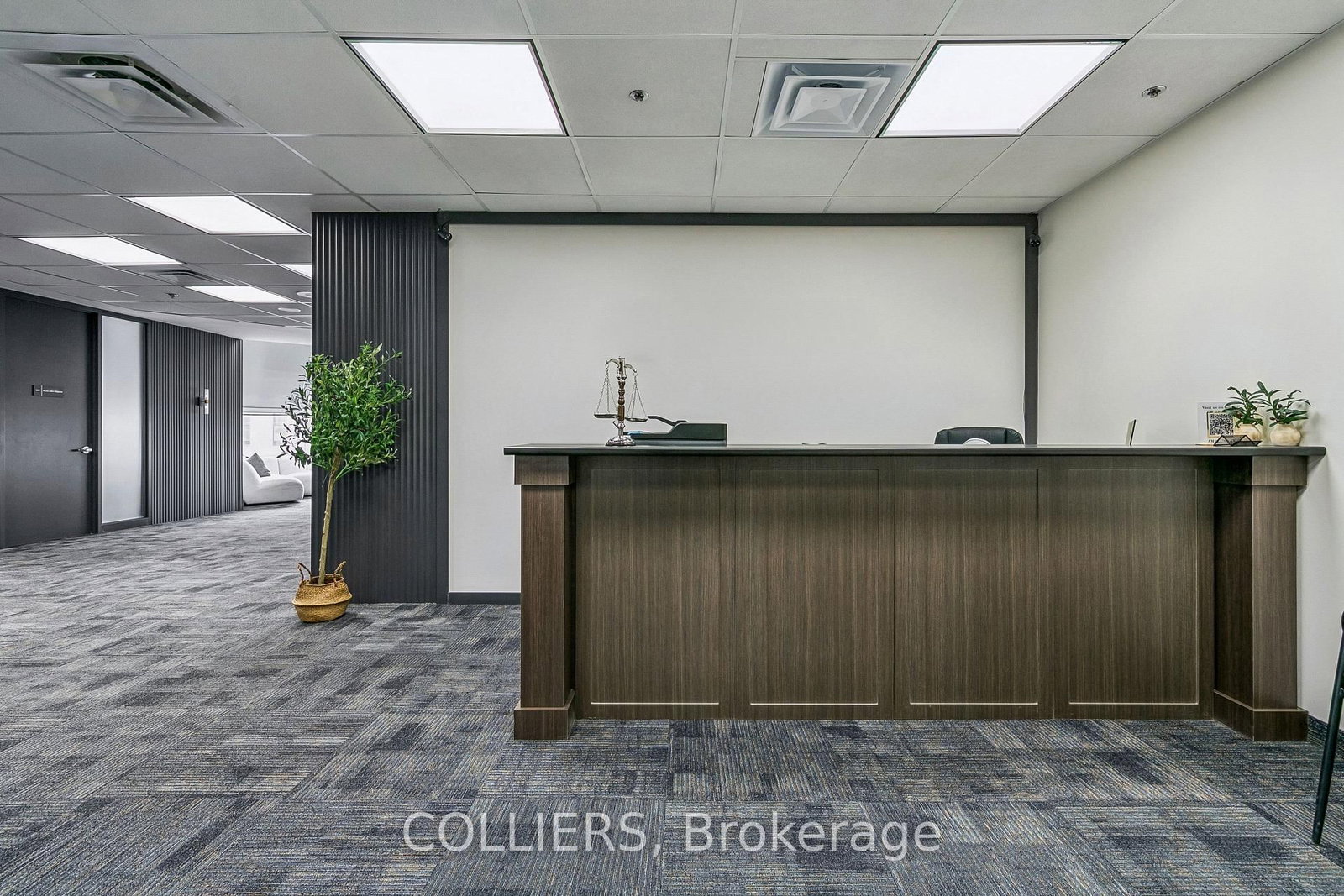 90 Burnhamthorpe Road W, Unit 1502 - Photo 18