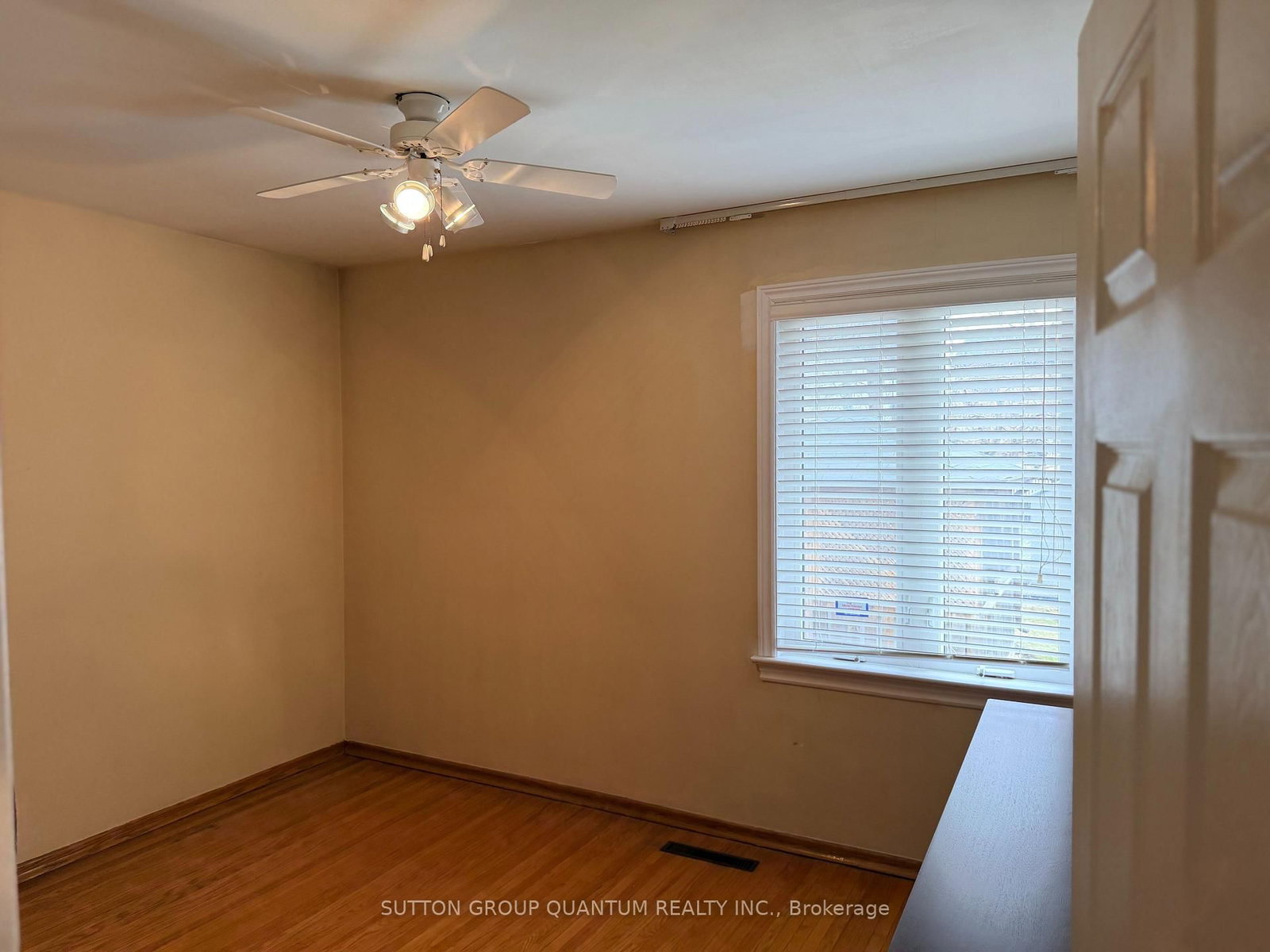 Detached House for sale at 61 Forest Avenue, Mississauga, Ontario, L5G 1L3 - Port Credit - MLS: W12887934