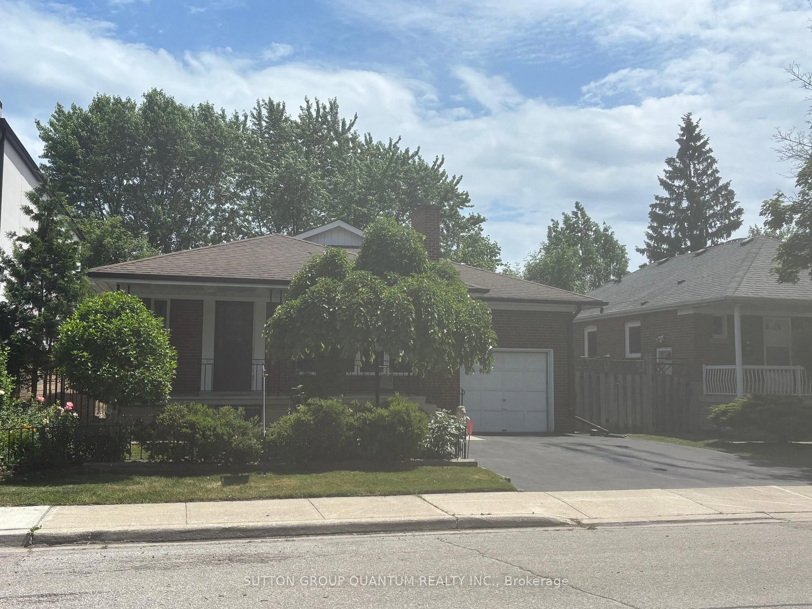 Detached House for sale at 61 Forest Avenue, Mississauga, Ontario, L5G 1L3 - Port Credit - MLS: W12887934