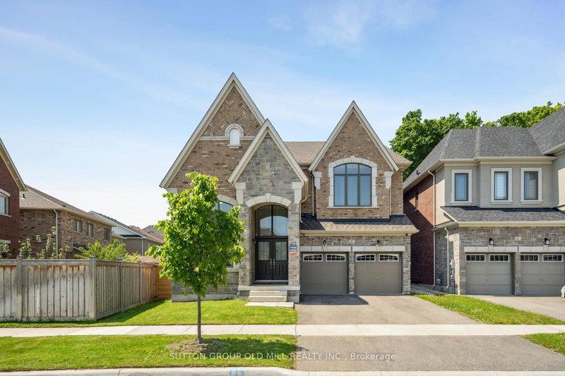 4 Daisy Meadow Cres, Caledon, L7C 4G4 | Image 2