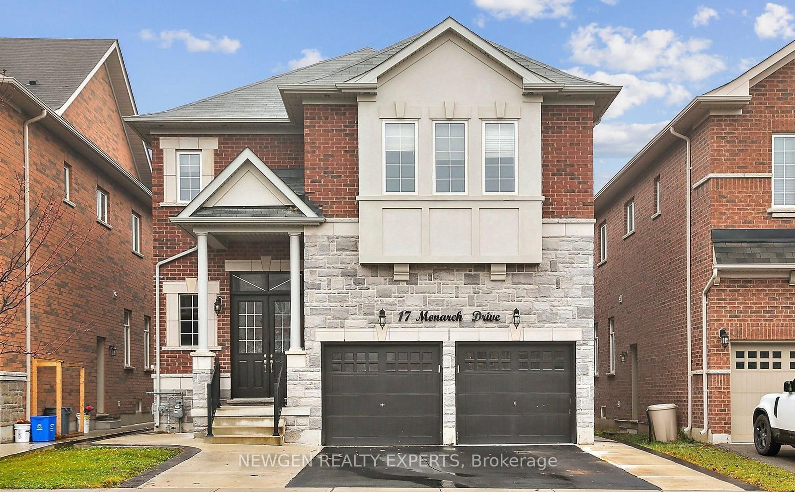 Detached House for sale at 17 Monarch Drive, Halton Hills, Ontario, L7G 0H9 - Georgetown - MLS: W12887980