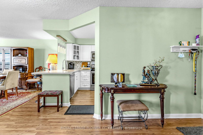 1208 - 10 Laurelcrest St, Brampton, L4W 5P7 | Image 3