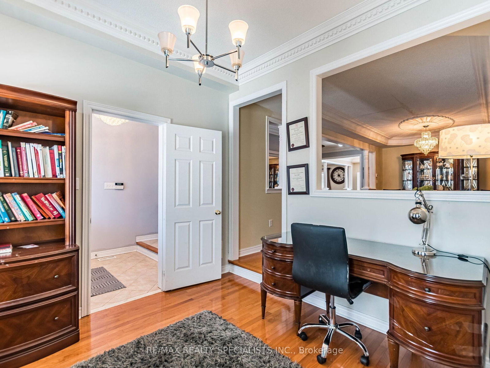 Detached House for sale at 9 Pepperbush Road, Brampton, Ontario, L6P 2L5 - Bram East - MLS: W12888072