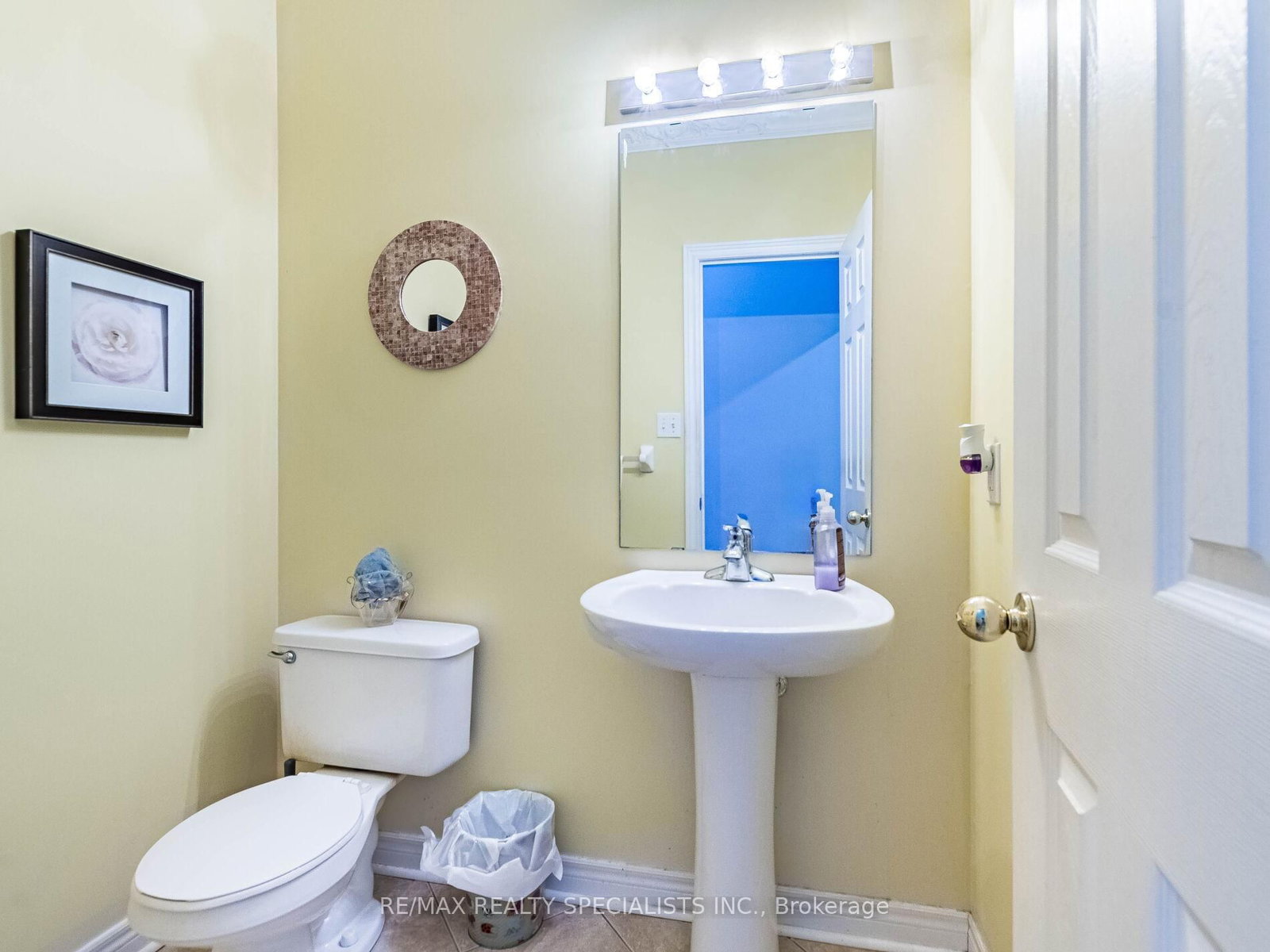 Detached House for sale at 9 Pepperbush Road, Brampton, Ontario, L6P 2L5 - Bram East - MLS: W12888072