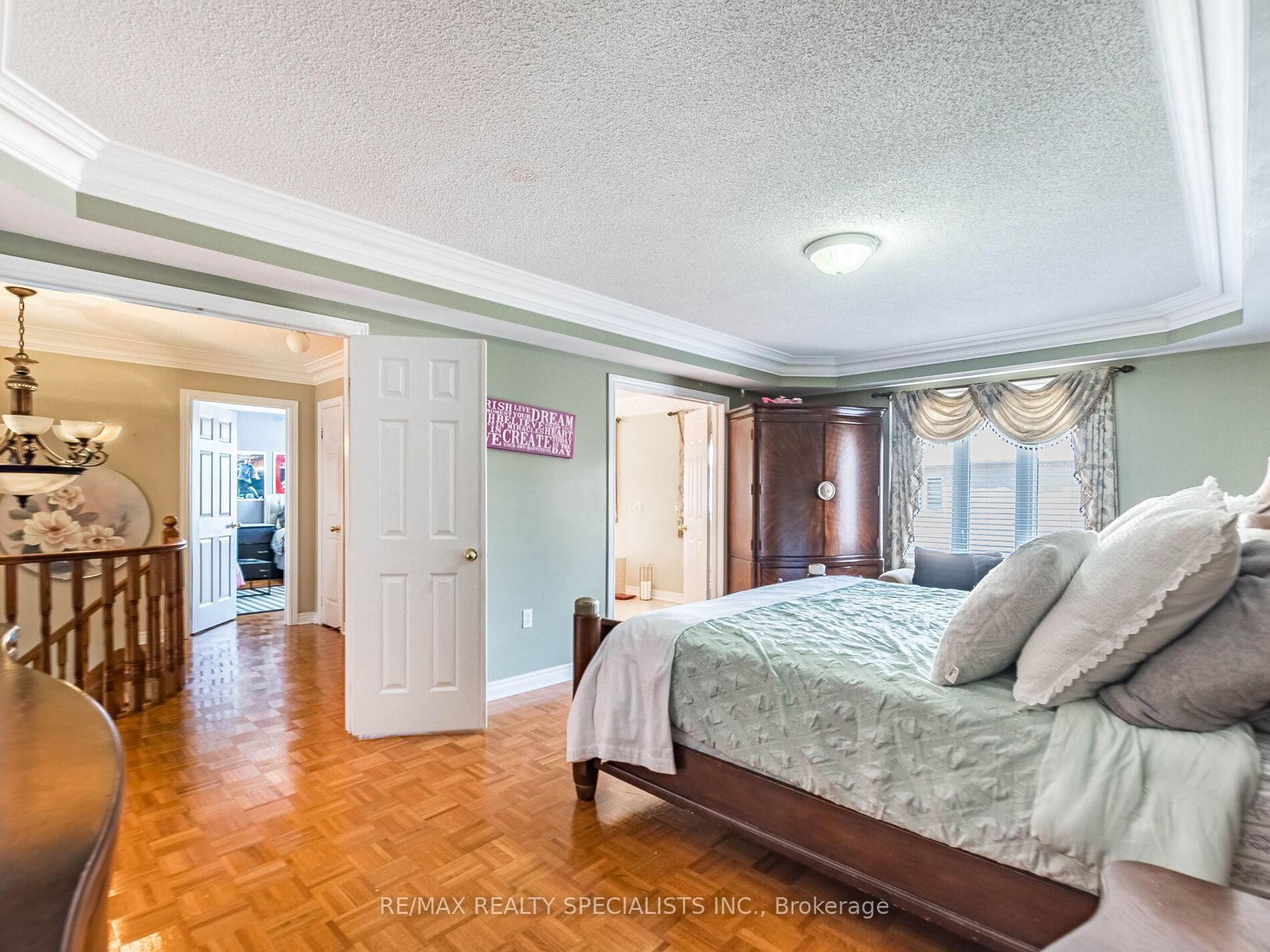 Detached House for sale at 9 Pepperbush Road, Brampton, Ontario, L6P 2L5 - Bram East - MLS: W12888072