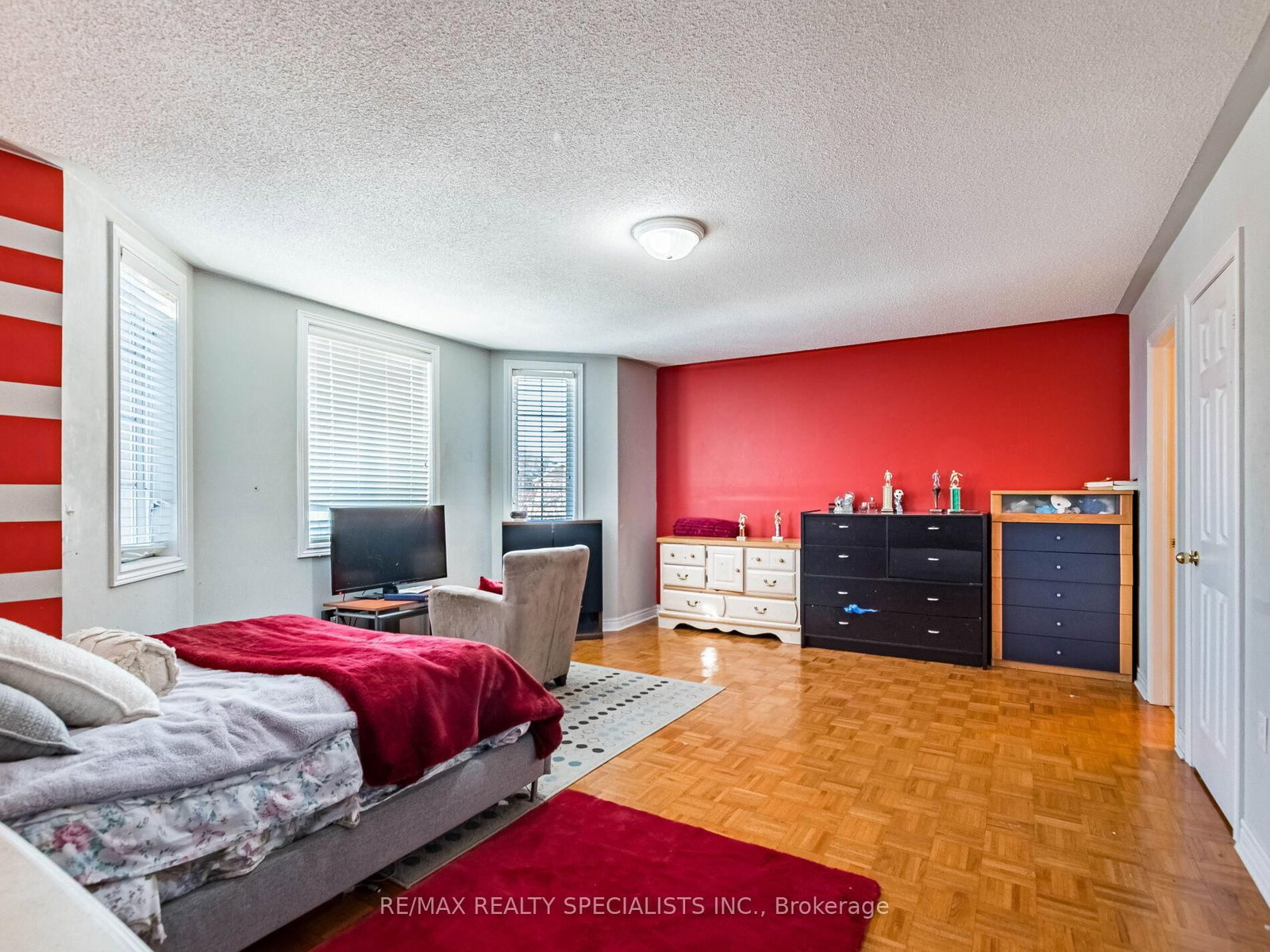 Detached House for sale at 9 Pepperbush Road, Brampton, Ontario, L6P 2L5 - Bram East - MLS: W12888072