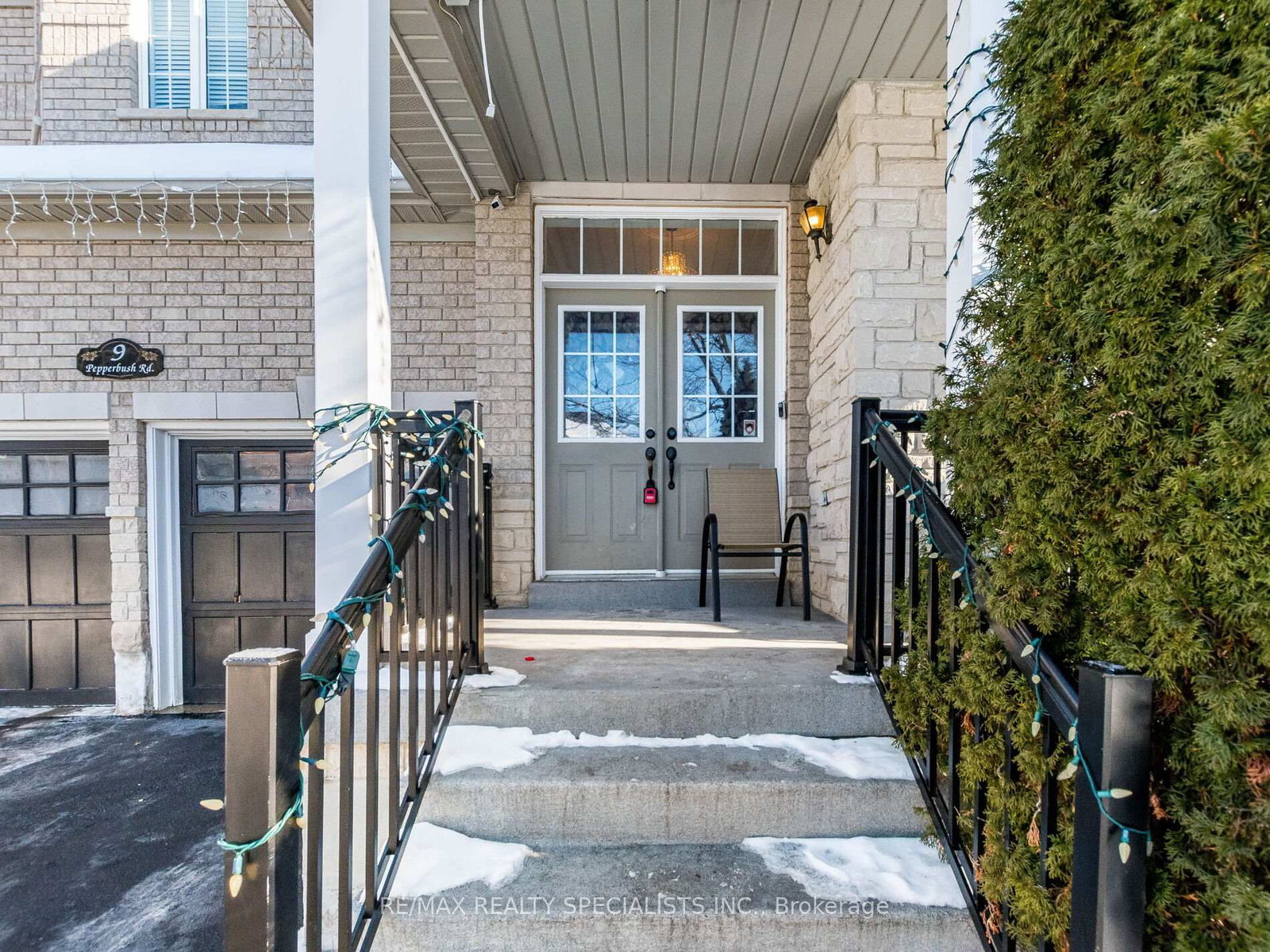 Detached House for sale at 9 Pepperbush Road, Brampton, Ontario, L6P 2L5 - Bram East - MLS: W12888072