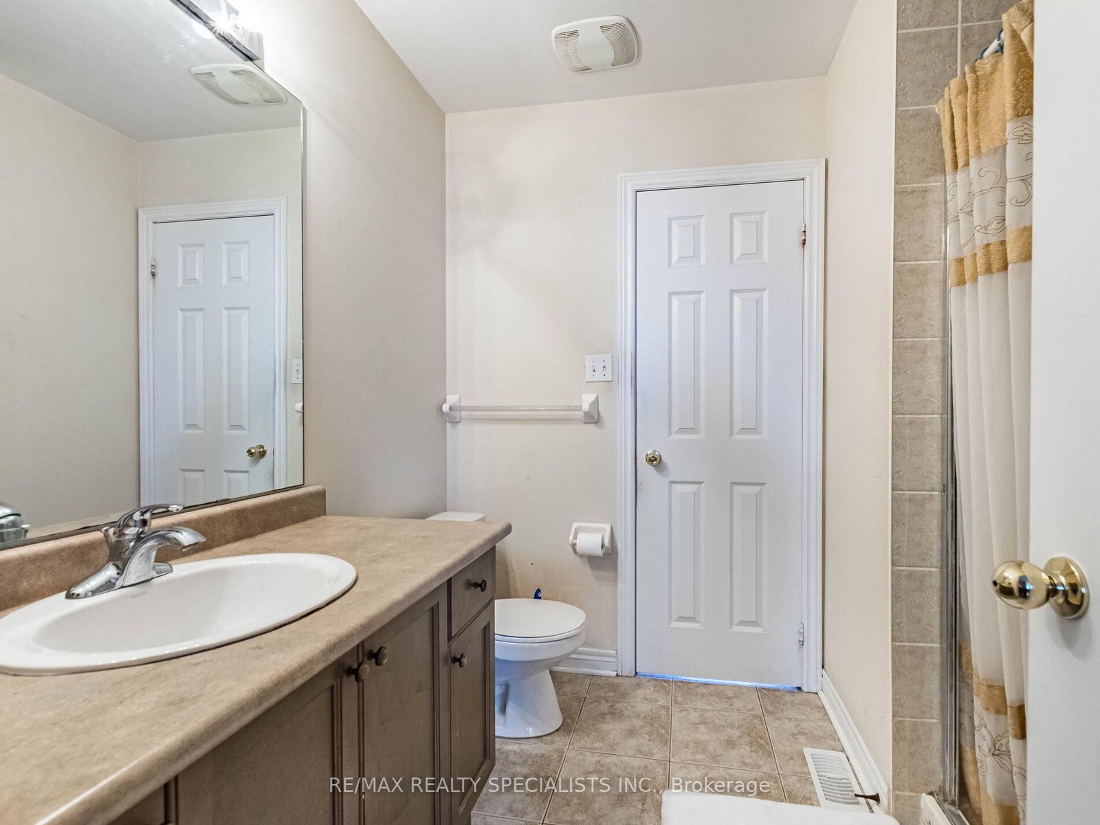 Detached House for sale at 9 Pepperbush Road, Brampton, Ontario, L6P 2L5 - Bram East - MLS: W12888072