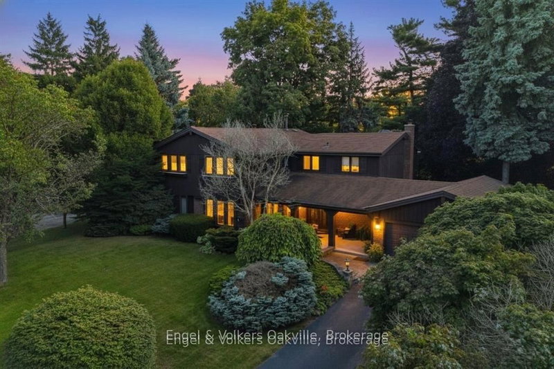 250 Gatestone Ave, Oakville, L6J 5R9 | Image 3