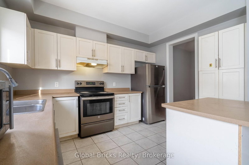10 Dillon Brampton,ON L6X 3B6 — Photo 11
