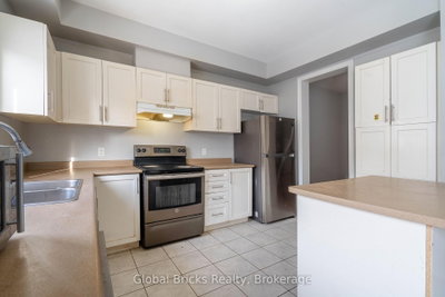 10 Dillon Brampton,ON L6X 3B6 — Photo 11