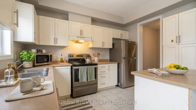 10 Dillon Brampton,ON L6X 3B6 — Photo 12