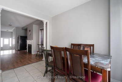 10 Dillon Brampton,ON L6X 3B6 — Photo 16