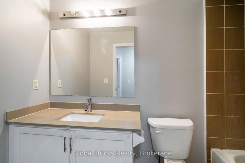10 Dillon Brampton,ON L6X 3B6 — Photo 19