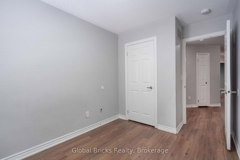 10 Dillon Brampton,ON L6X 3B6 — Photo 29