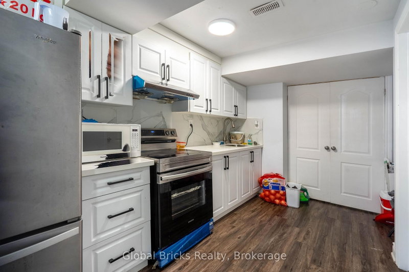 10 Dillon Brampton,ON L6X 3B6 — Photo 33