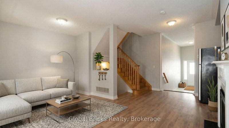 10 Dillon Brampton,ON L6X 3B6 — Photo 8