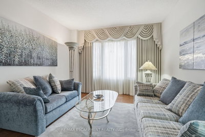 3192 Colebrook Court • Mississauga, ON photo 6