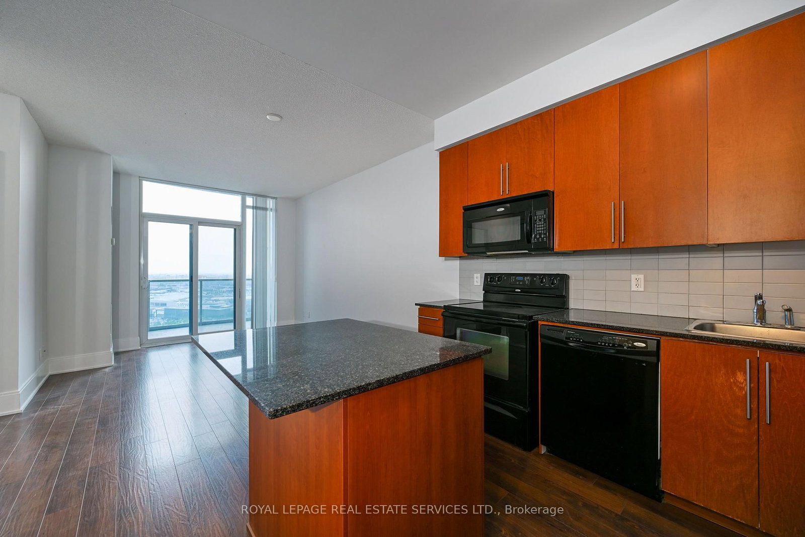 330 Burnhamthorpe Road W, Unit 2305 - Photo 10