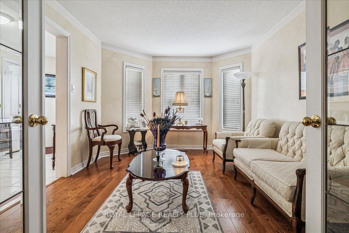 Detached House for sale at 3561 Old Orchard Park Drive, Mississauga, Ontario, L5B 4E3 - Fairview - MLS: W12888716