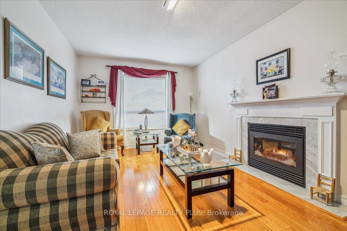 Detached House for sale at 3561 Old Orchard Park Drive, Mississauga, Ontario, L5B 4E3 - Fairview - MLS: W12888716