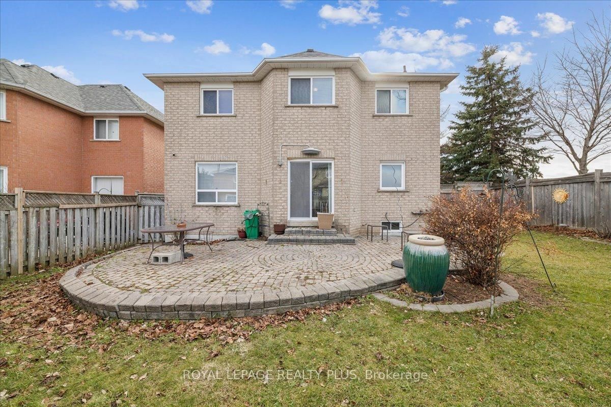 Detached House for sale at 3561 Old Orchard Park Drive, Mississauga, Ontario, L5B 4E3 - Fairview - MLS: W12888716
