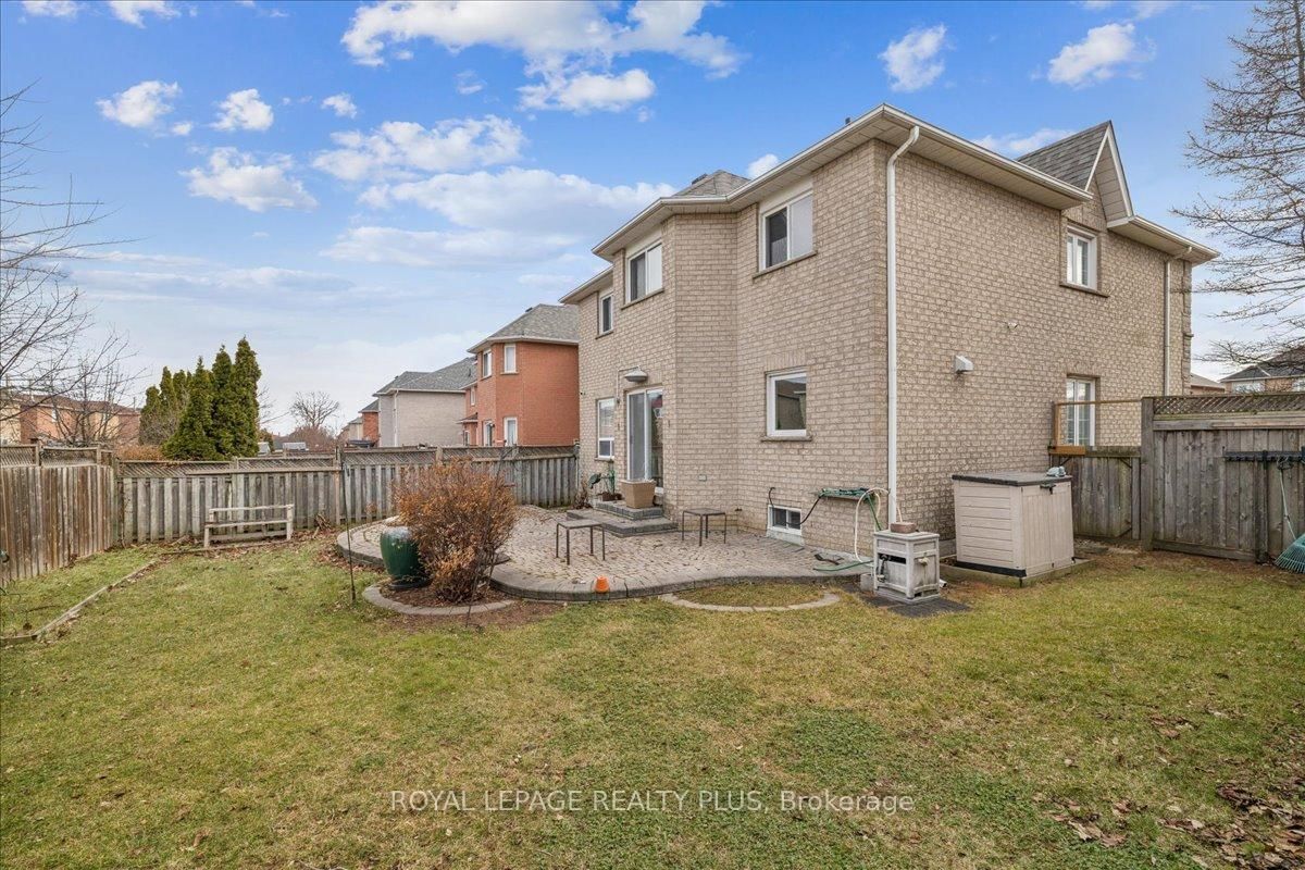 Detached House for sale at 3561 Old Orchard Park Drive, Mississauga, Ontario, L5B 4E3 - Fairview - MLS: W12888716