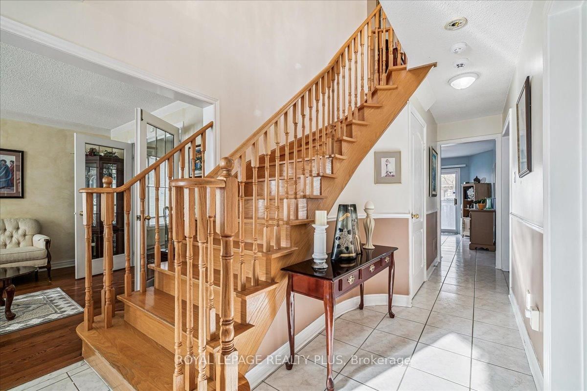 Detached House for sale at 3561 Old Orchard Park Drive, Mississauga, Ontario, L5B 4E3 - Fairview - MLS: W12888716