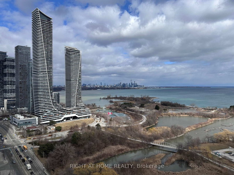 home for lease on 2707-2240 Lakeshore Boulevard W