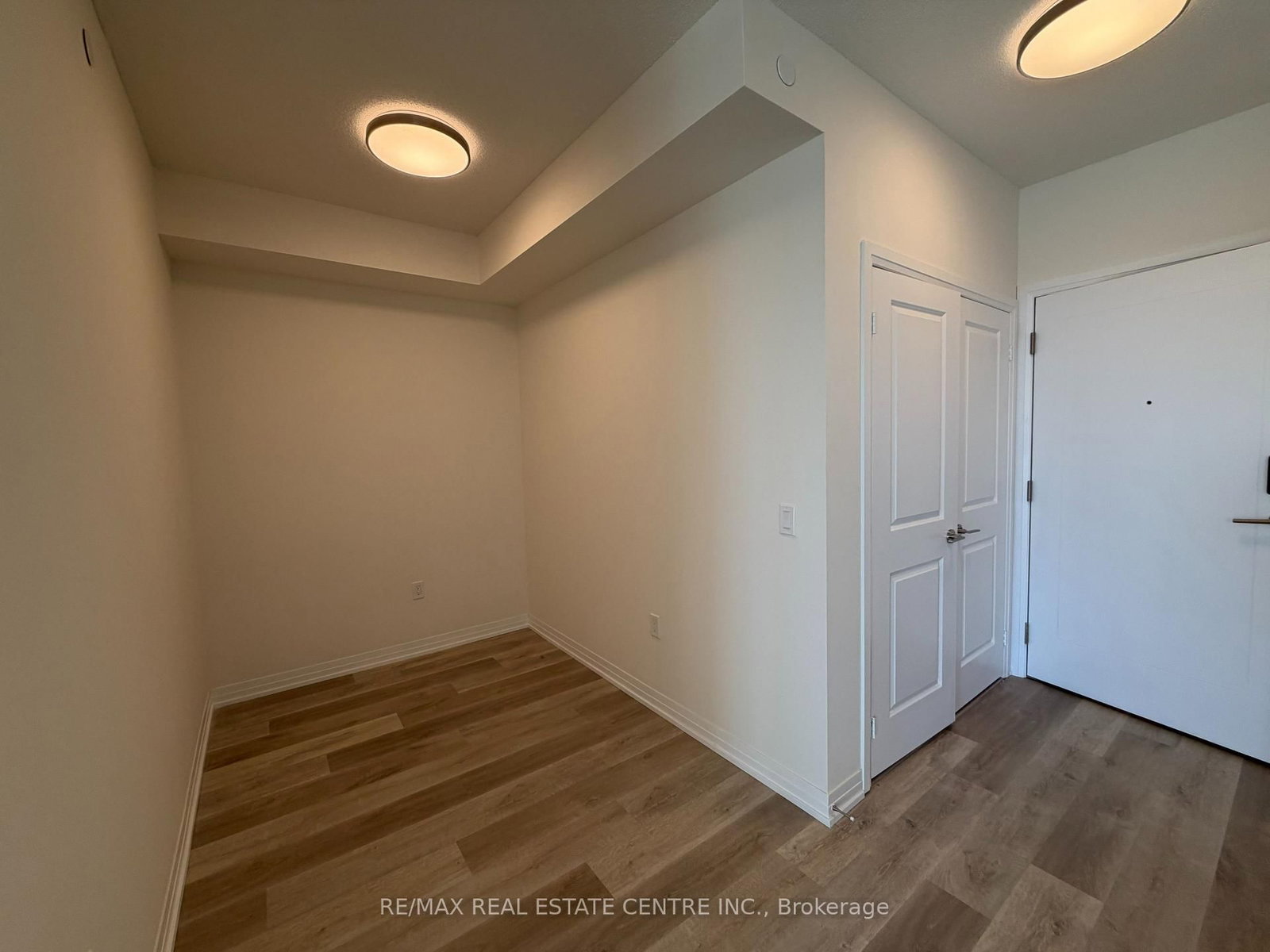 15 Watergarden Drive, Unit 1703 - Photo 7