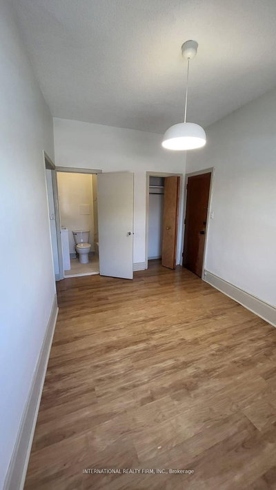 2 - 7 Thomas St | Mississauga | Image